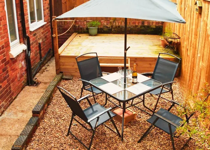 Private Room In Modern House Near Nottingham